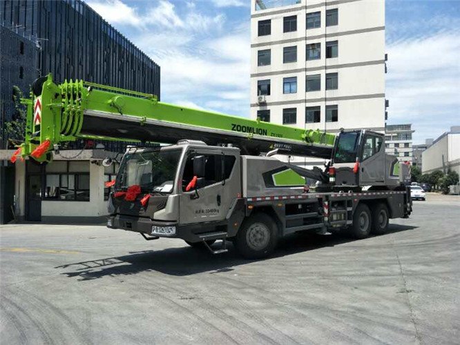 都江堰市跨街广告牌的高空安装注意事项
