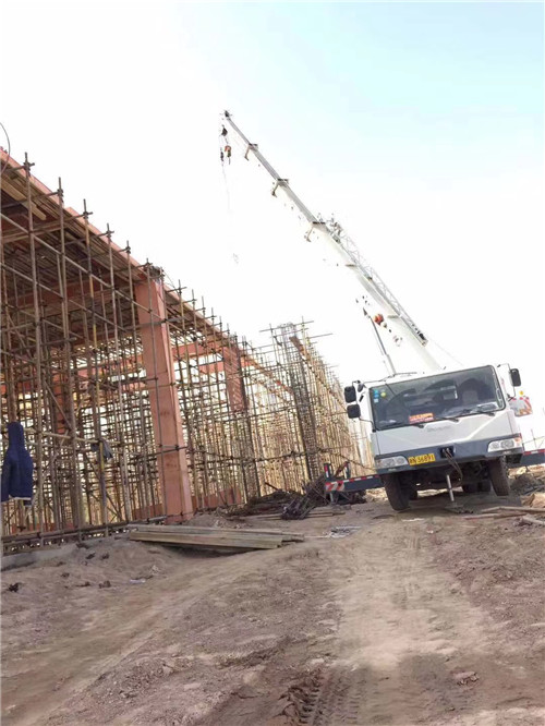 都江堰市吊车作业的安全注意事项有哪些？